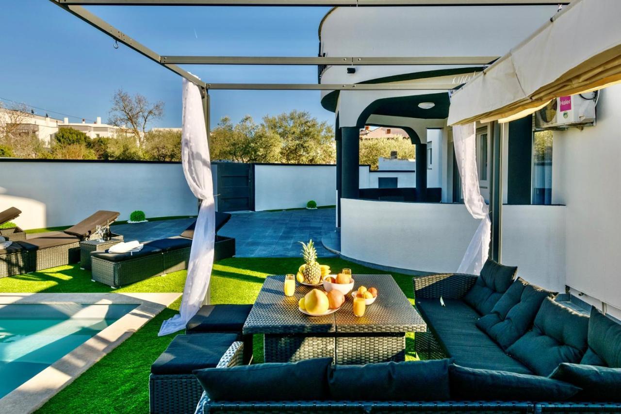 Complex Villa White Pula Exterior photo