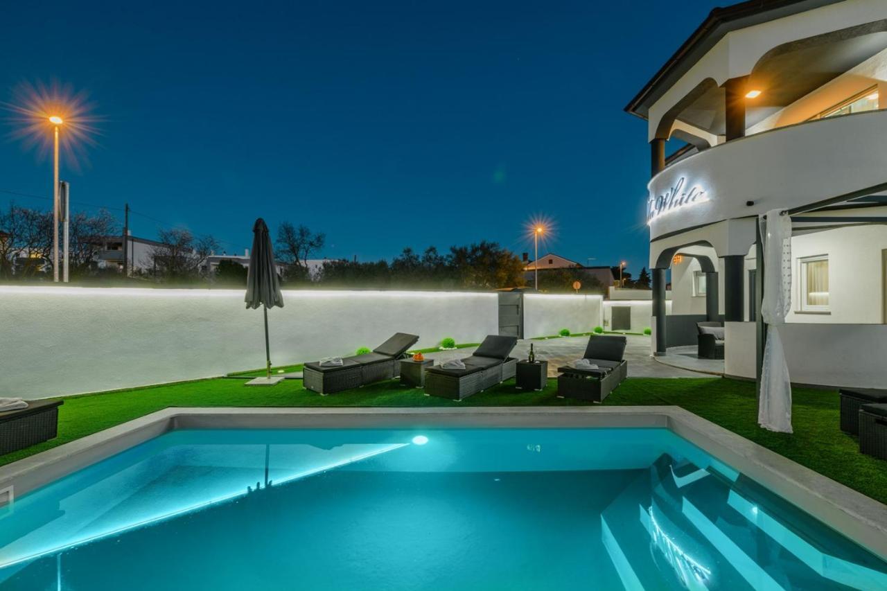 Complex Villa White Pula Exterior photo